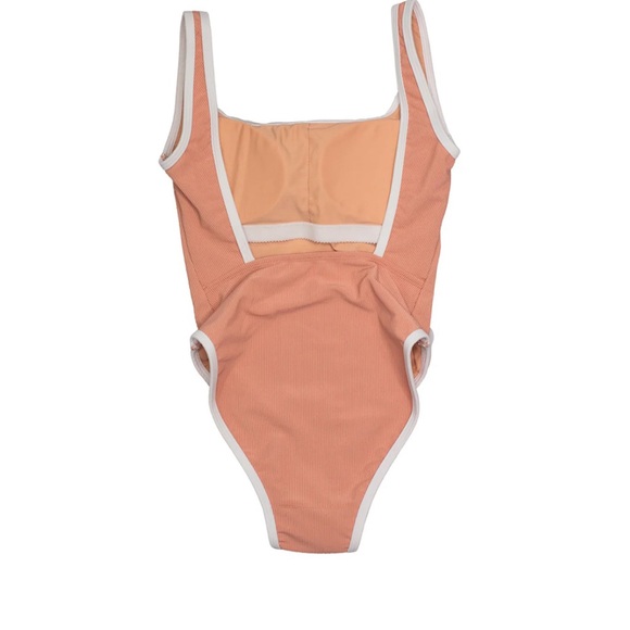 Never Worn! LainSnow One Piece - Blush - size Medium - Sold Out online! - Picture 2 of 4
